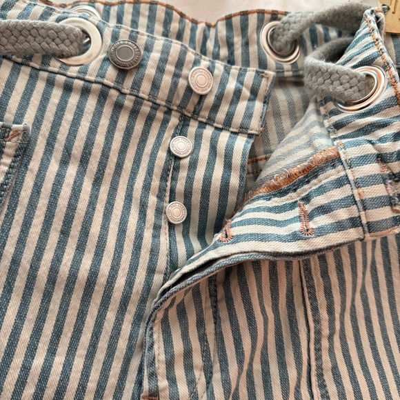 Free People Women’s Moxie Railroad Low-Slung Barrel Jeans - Picture 5 of 14